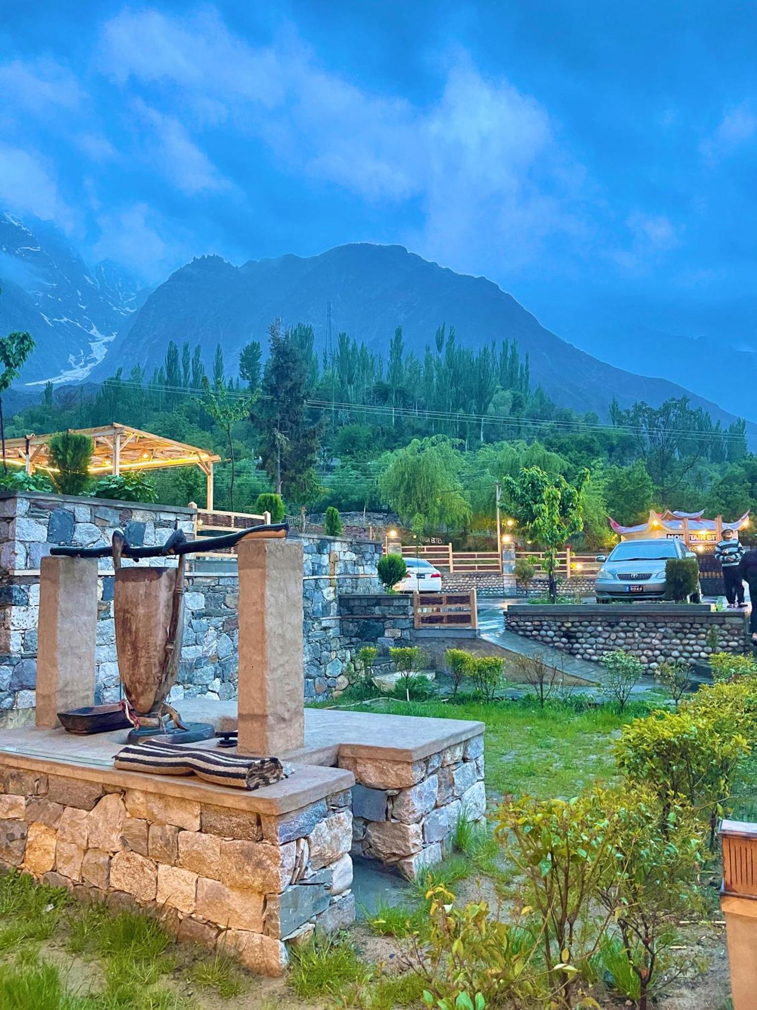 Dumani Nagar Hotel & Resort Karimabad  Εξωτερικό φωτογραφία